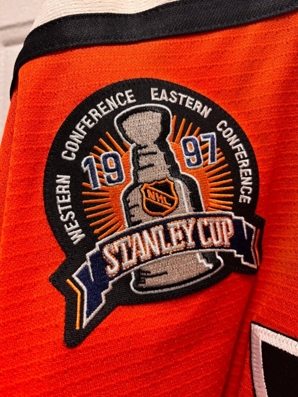 1997 Nike Eric Lindros Stanley Cup Final Philadelphia Flyers Jersey, XL - Picture 3 of 5